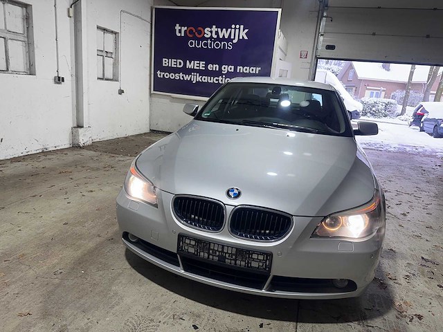 Bmw - 520 - 5 serie - duitse papieren - afbeelding 18 van  20