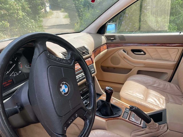 Bmw - 520 - 520 - oldtimer - afbeelding 12 van  12