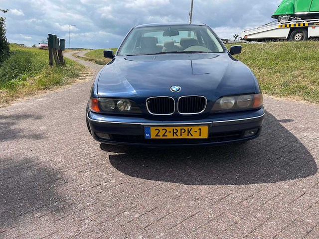 Bmw - 520 - 520 - oldtimer - afbeelding 4 van  12