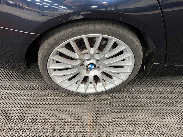 Bmw - 530 xd - touring high executive - 2011 - afbeelding 17 van  32
