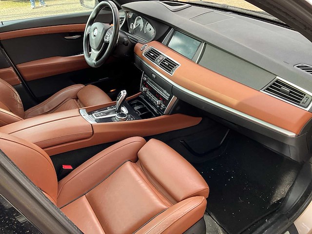 Bmw - 530d - 5-serie - gran turismo high executive - personenauto - 2013 - afbeelding 9 van  28