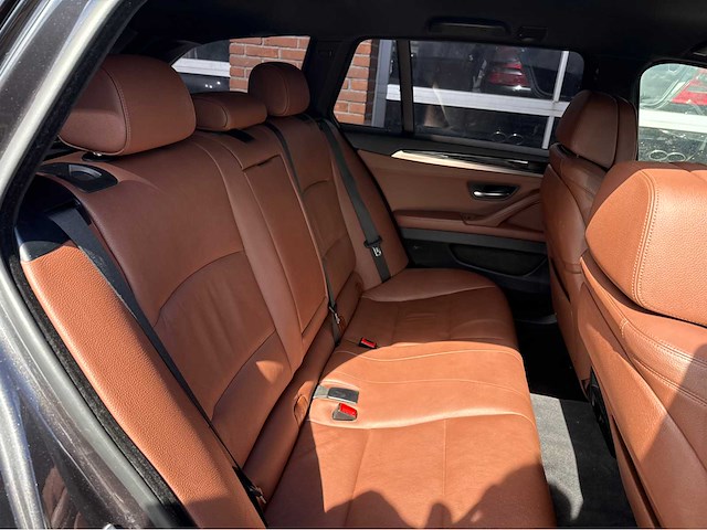 Bmw - 535i - 5-serie touring - executive personenauto - 2014 - afbeelding 6 van  30