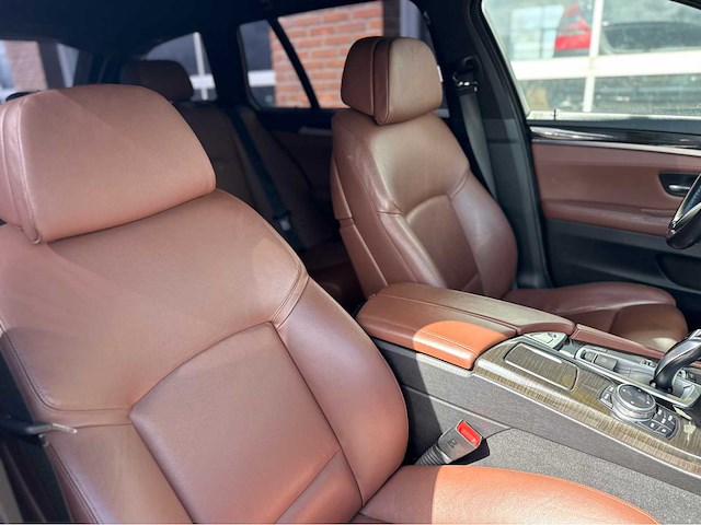 Bmw - 535i - 5-serie touring - executive personenauto - 2014 - afbeelding 8 van  30