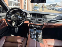 Bmw - 535i - 5-serie touring - executive personenauto - 2014 - afbeelding 11 van  30