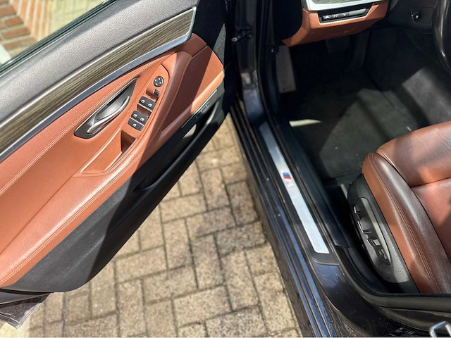 Bmw - 535i - 5-serie touring - executive personenauto - 2014 - afbeelding 14 van  30
