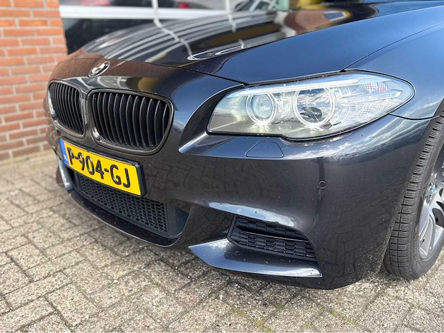Bmw - 535i - 5-serie touring - executive personenauto - 2014 - afbeelding 5 van  30