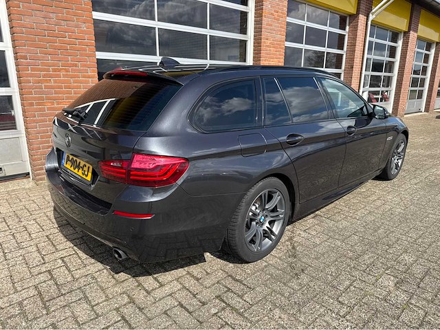 Bmw - 535i - 5-serie touring - executive personenauto - 2014 - afbeelding 2 van  30
