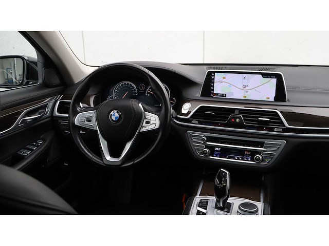 Bmw - 7-serie - 740i high executive - 2018 - tf-396-v - personenauto - afbeelding 3 van  31