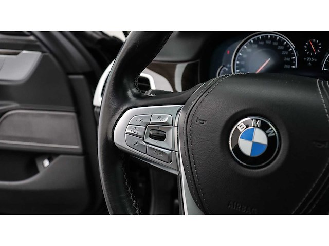 Bmw - 7-serie - 740i high executive - 2018 - tf-396-v - personenauto - afbeelding 29 van  31