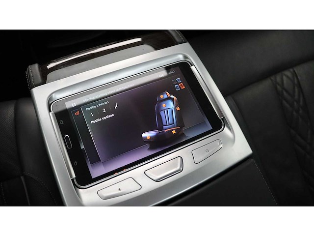 Bmw - 7-serie - 740i high executive - 2018 - tf-396-v - personenauto - afbeelding 21 van  31