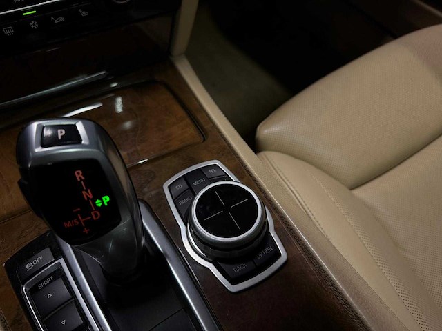 Bmw - 7-serie - 740li - car - 2009|k-506-gr|iaw - afbeelding 24 van  26