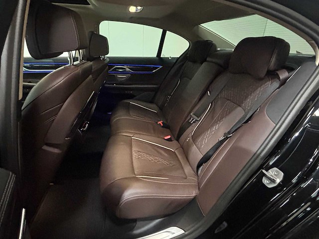 Bmw - 7-serie - 745e high executive - car - 2023 - afbeelding 11 van  57