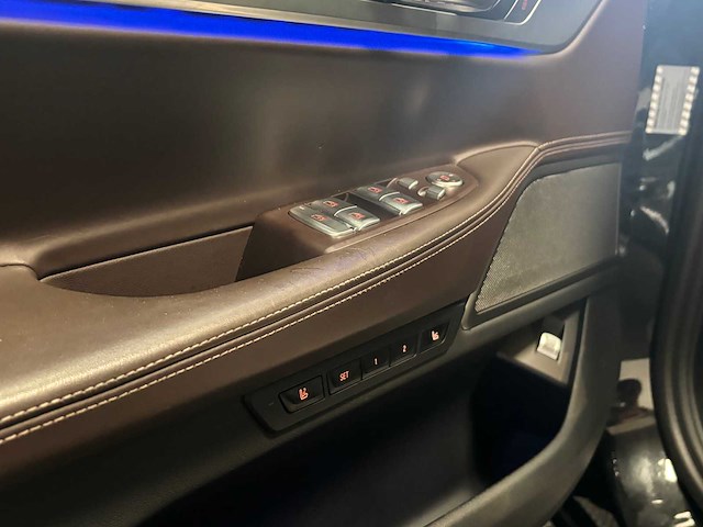 Bmw - 7-serie - 745e high executive - car - 2023 - afbeelding 30 van  57