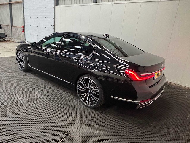 Bmw - 7-serie - 745e high executive - car - 2023 - afbeelding 34 van  57