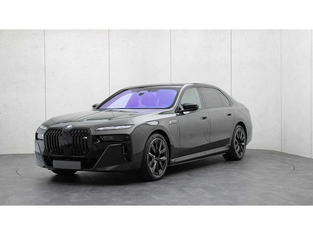 Bmw - 7-serie - m760e xdrive - 2023 - z-224-pf - personenauto - afbeelding 1 van  42