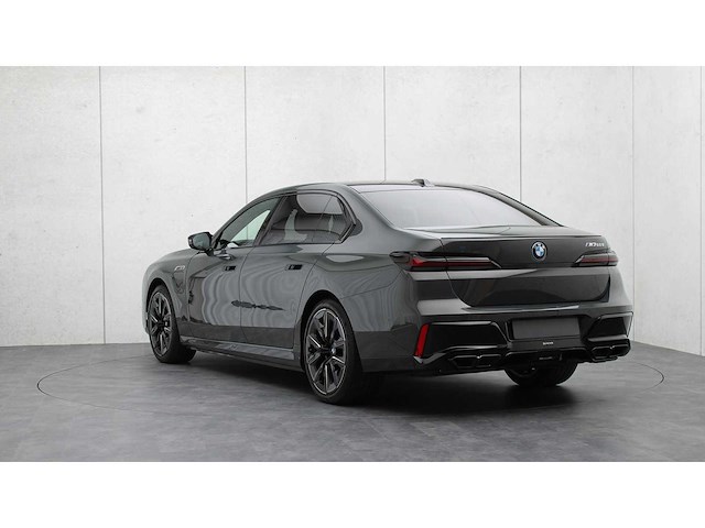 Bmw - 7-serie - m760e xdrive - 2023 - z-224-pf - personenauto - afbeelding 12 van  42
