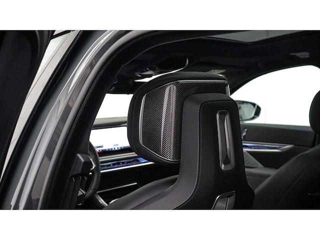 Bmw - 7-serie - m760e xdrive - 2023 - z-224-pf - personenauto - afbeelding 24 van  42