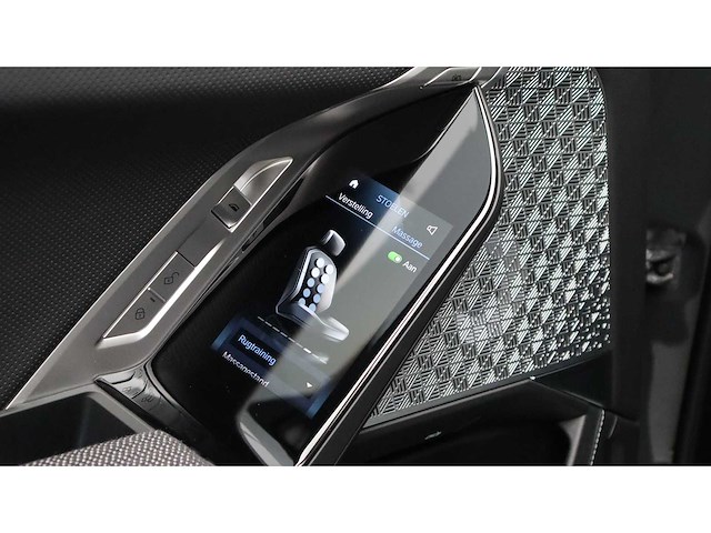 Bmw - 7-serie - m760e xdrive - 2023 - z-224-pf - personenauto - afbeelding 32 van  42