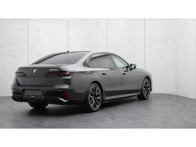 Bmw - 7-serie - m760e xdrive - 2023 - z-224-pf - personenauto - afbeelding 34 van  42