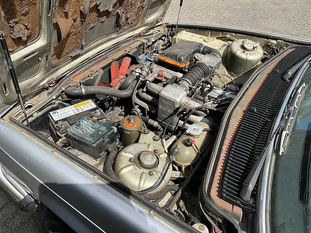 Bmw - 732i - personenauto - afbeelding 3 van  24