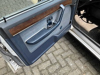 Bmw - 732i - personenauto - afbeelding 5 van  24