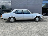 Bmw - 732i - personenauto - afbeelding 18 van  24