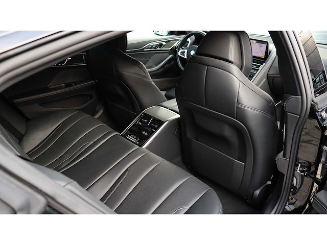 Bmw - 8-serie gran coupé - 840d xd. high ex. - 2023 - ghv-54-x - afbeelding 22 van  40