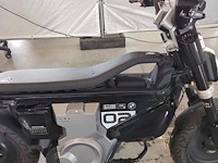 Bmw - bromscooter - ce 02 - e-scooter - afbeelding 17 van  20