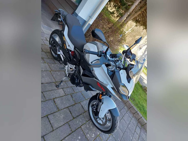 Bmw - f 900 xr - motorcycle - afbeelding 4 van  4