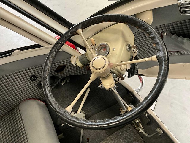 Bmw - isetta - 300 - oldtimer - afbeelding 19 van  41