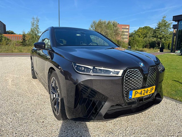 Bmw - ix - xdrive50 high ex. - p-424-jp - 2022 - afbeelding 3 van  36