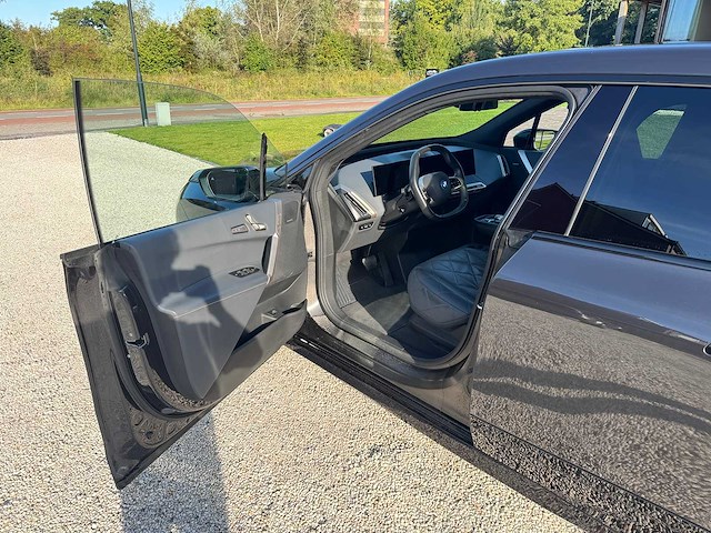 Bmw - ix - xdrive50 high ex. - p-424-jp - 2022 - afbeelding 6 van  36