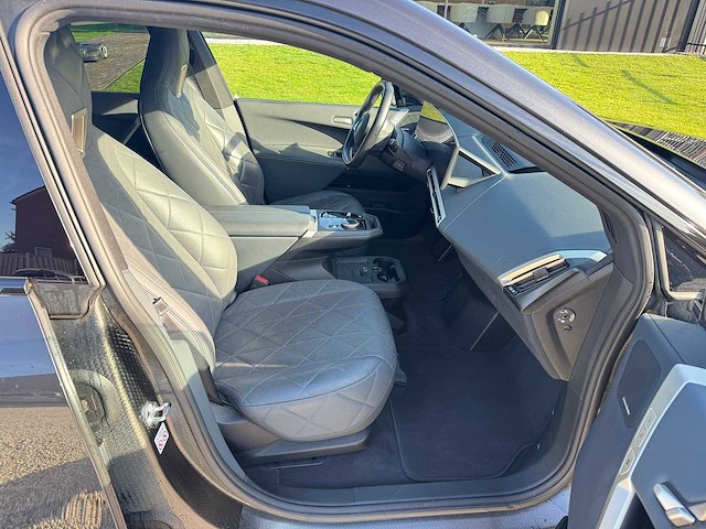 Bmw - ix - xdrive50 high ex. - p-424-jp - 2022 - afbeelding 19 van  36