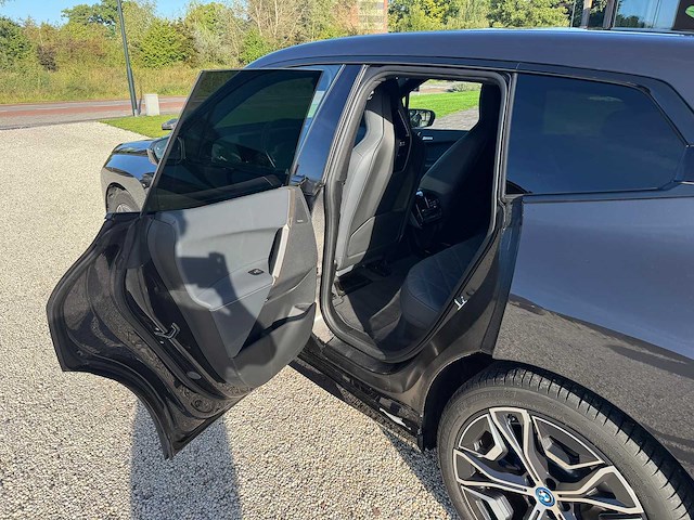 Bmw - ix - xdrive50 high ex. - p-424-jp - 2022 - afbeelding 20 van  36