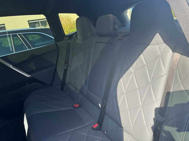 Bmw - ix - xdrive50 high ex. - p-424-jp - 2022 - afbeelding 21 van  36