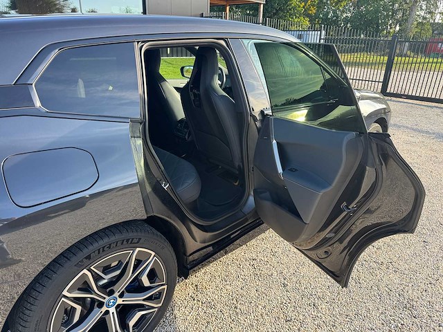 Bmw - ix - xdrive50 high ex. - p-424-jp - 2022 - afbeelding 25 van  36