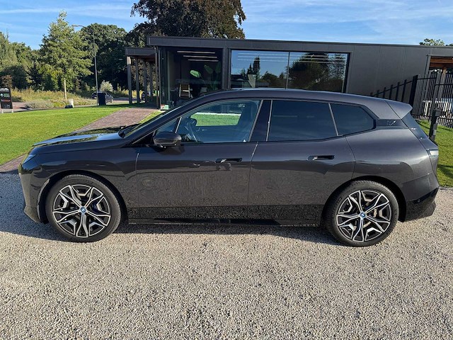 Bmw - ix - xdrive50 high ex. - p-424-jp - 2022 - afbeelding 23 van  36