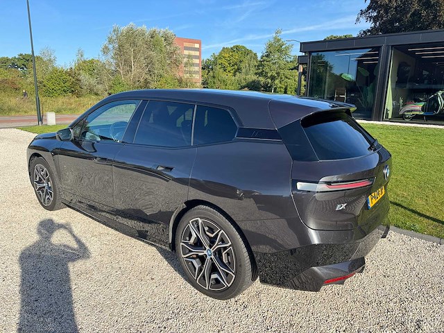 Bmw - ix - xdrive50 high ex. - p-424-jp - 2022 - afbeelding 31 van  36