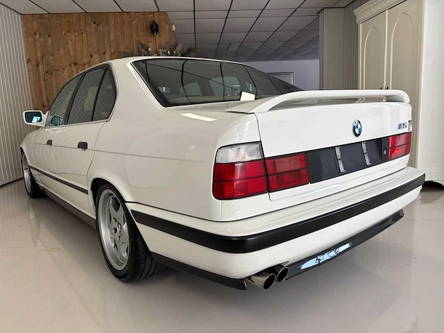 Bmw - m5 - e34 - 3.6 - 1992 - iconische auto - personenauto - afbeelding 43 van  52