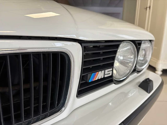 Bmw - m5 - e34 - 3.6 - 1992 - iconische auto - personenauto - afbeelding 6 van  52