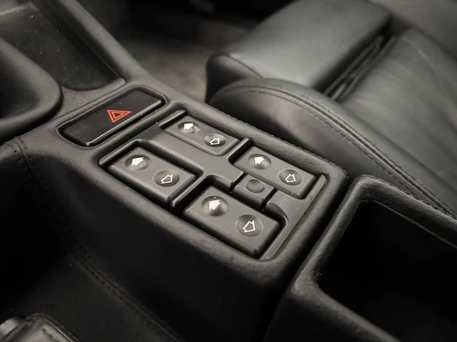 Bmw - m5 - e34 - 3.6 - 1992 - iconische auto - personenauto - afbeelding 14 van  52