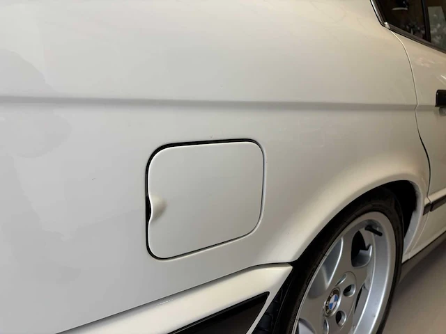 Bmw - m5 - e34 - 3.6 - 1992 - iconische auto - personenauto - afbeelding 26 van  52