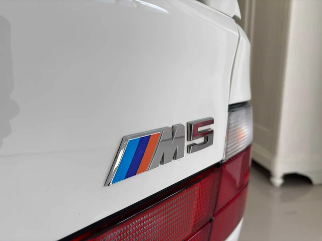 Bmw - m5 - e34 - 3.6 - 1992 - iconische auto - personenauto - afbeelding 28 van  52