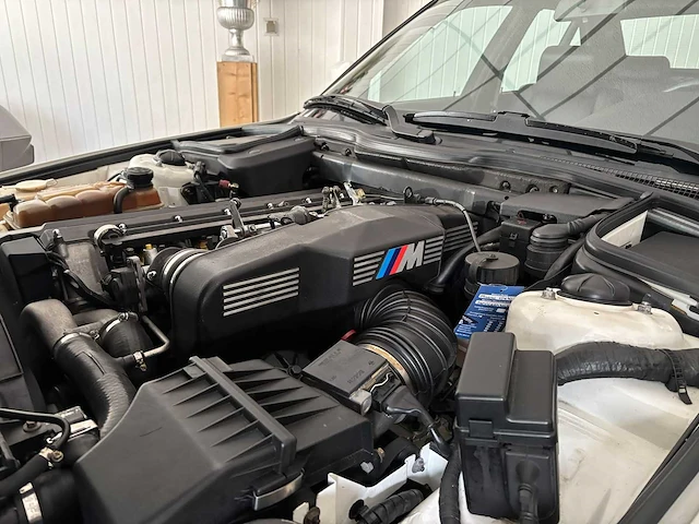 Bmw - m5 - e34 - 3.6 - 1992 - iconische auto - personenauto - afbeelding 34 van  52