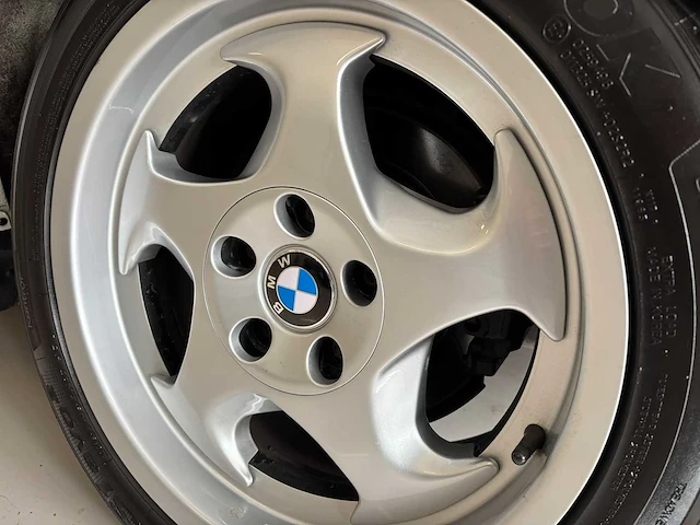 Bmw - m5 - e34 - 3.6 - 1992 - iconische auto - personenauto - afbeelding 38 van  52
