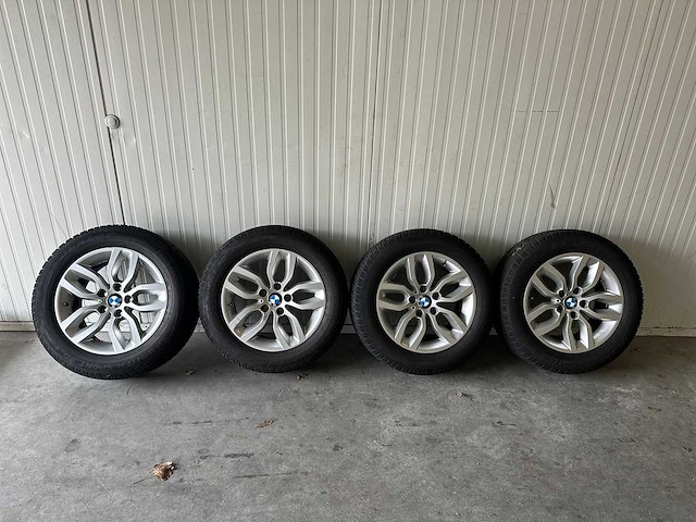 Bmw - velgen met 4 seizoen banden - 17inch - afbeelding 1 van  8