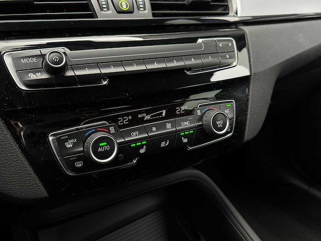 Bmw - x1 - sd18i cent hi exe - car - 2017|n-993-xp|iaw - afbeelding 6 van  28