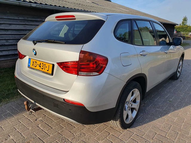 Bmw - x1 - sdrive18d executive - car - 2011 - afbeelding 21 van  21