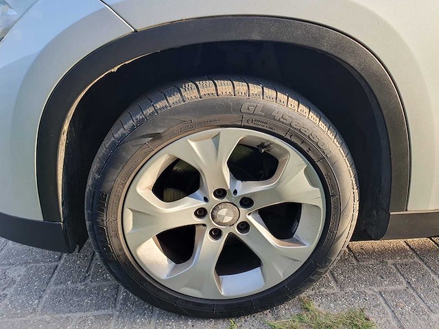 Bmw - x1 - sdrive18d executive - car - 2011 - afbeelding 11 van  21