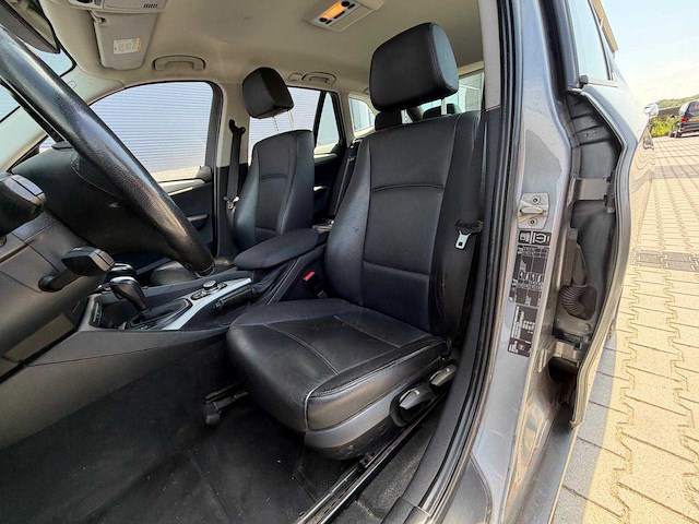 Bmw - x1 - sdrive18d executive - personenauto - 2011 - afbeelding 4 van  26